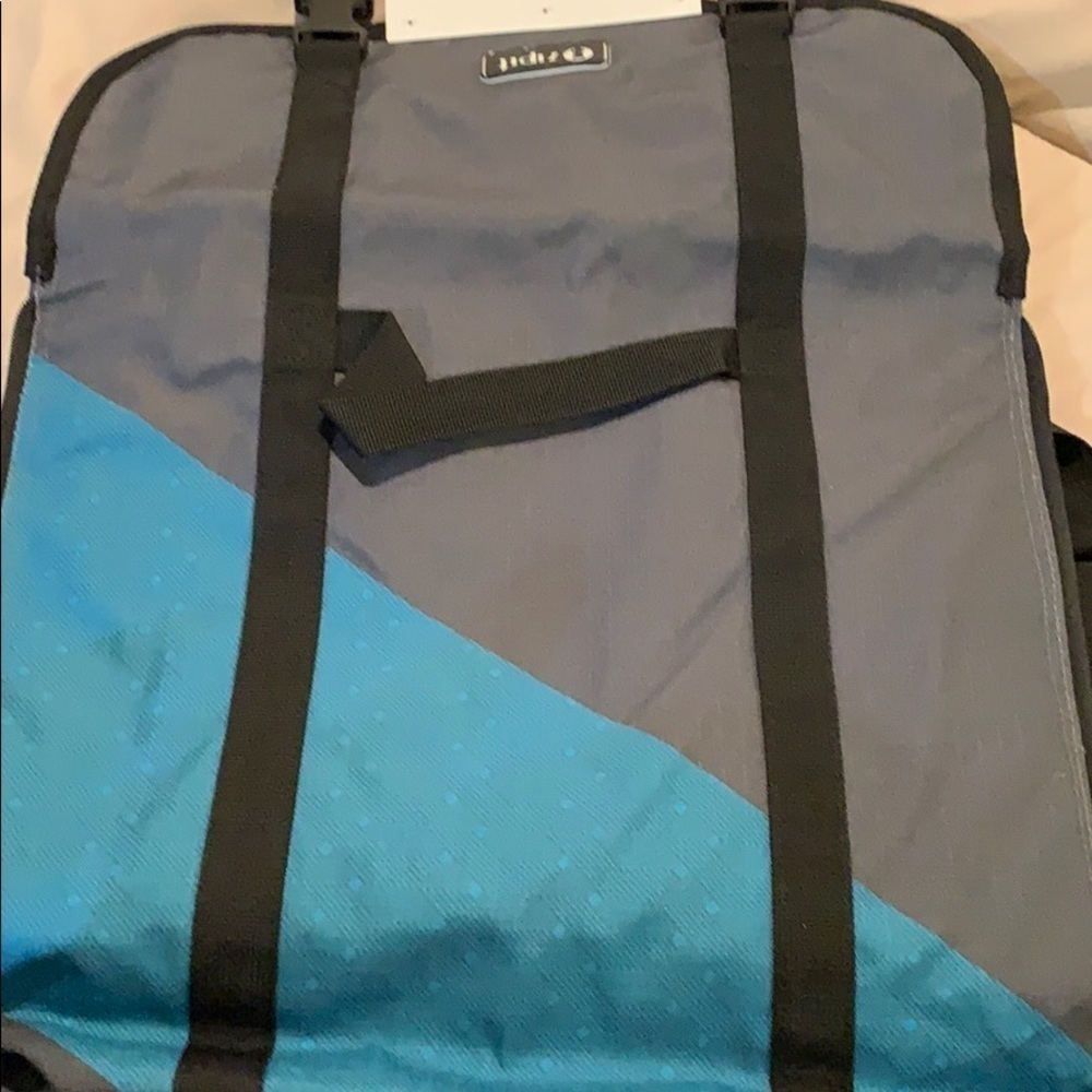 Zip it Messenger Computer / Work Bag​​​​​​​​​​​​​​​​​​​​​​ - Picture 4 of 6